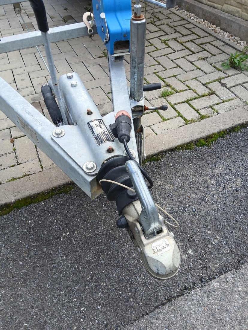 Podval Syriuzs napravy knott