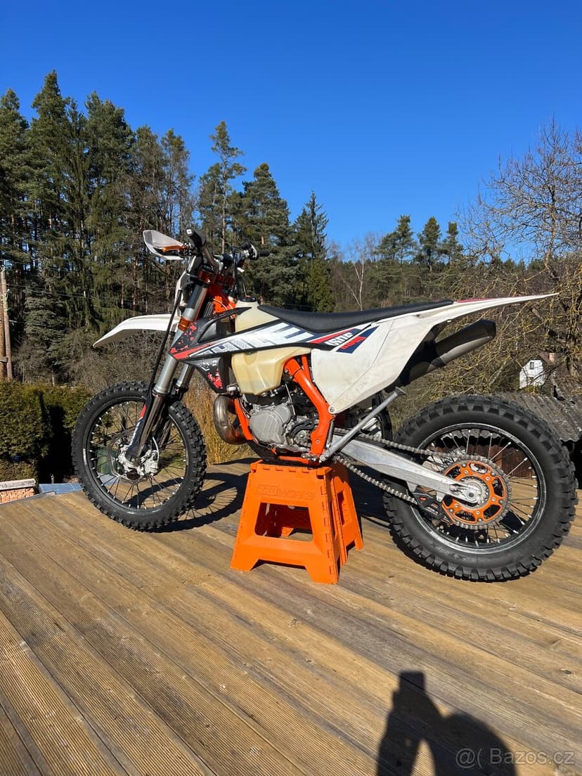 KTM 300 EXC TPI Sixdays