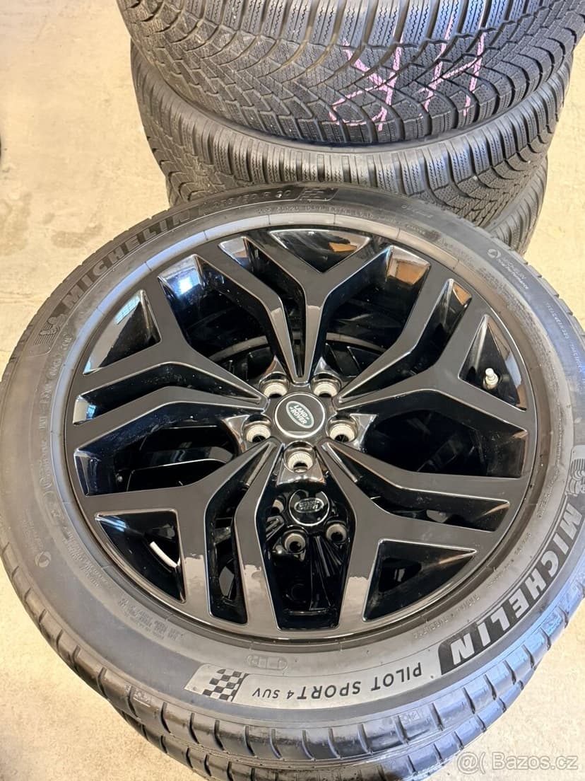 ORIG.LETNA SADA RANGE ROVER EVOQUE.R20 235/50/20