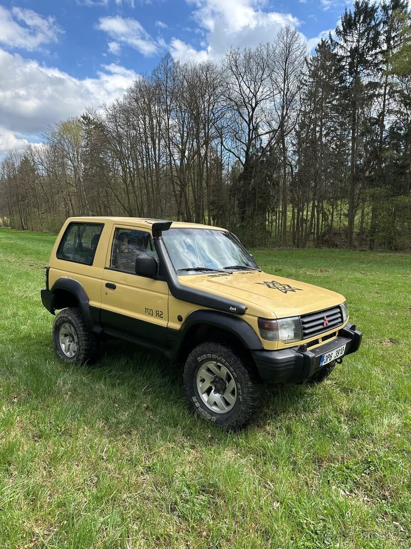 Prodame sve chaluparske Mitsubishi Pajero plnne funkcni