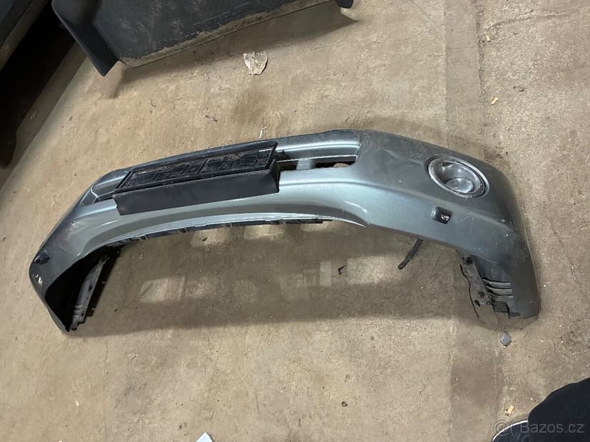 Přední a zadní náraznik Nissan Patrol Y61 GU4