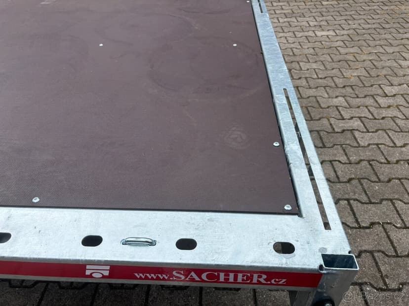 AUTOPŘEPRAVNÍK/PODVAL 2700kg