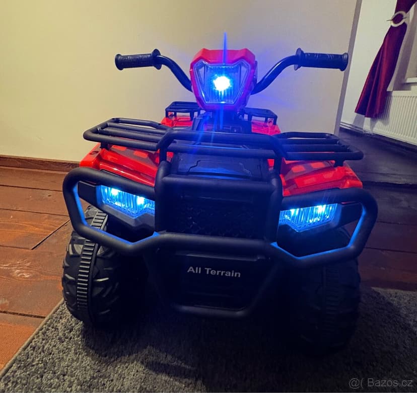 Nová dětská elektrická čtyřkolka