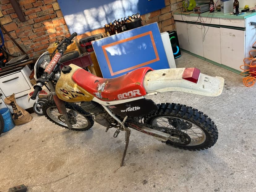 HONDA XR600R