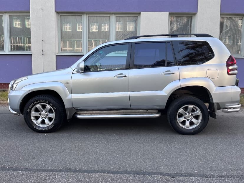 Toyota Land Cruiser 120 3,0D 4WD/automat 8-místný
