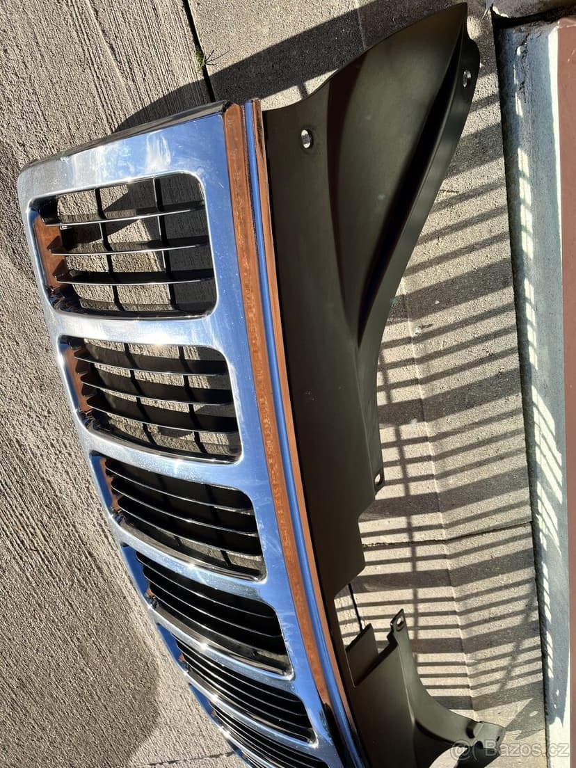 JEEP GRAND CHEROKEE WK Maska