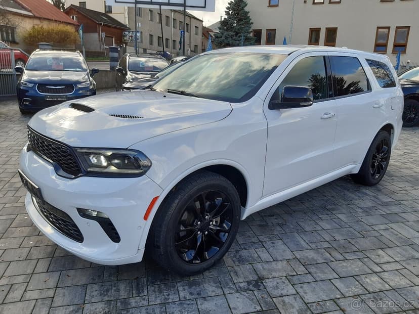 Dudge Durango R/T 5,7 V8 HEMI 4x4, Top výbava a servis
