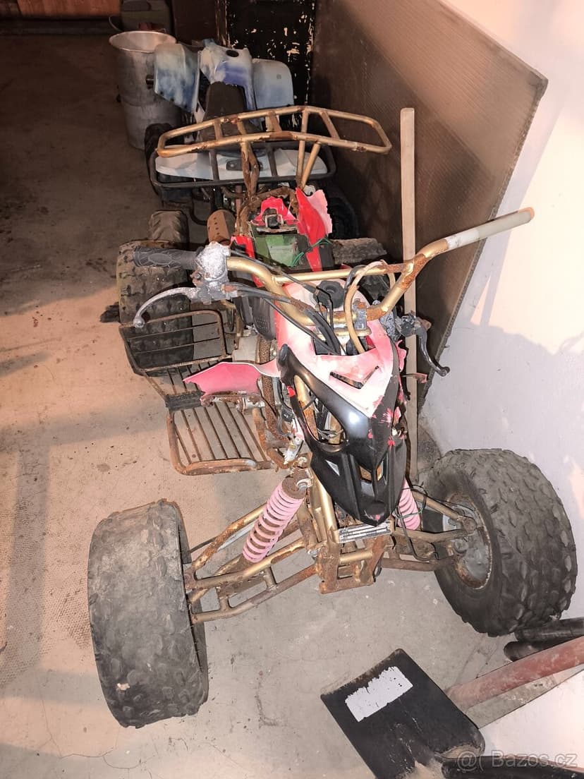 Čtyřkolky na náhradní díly