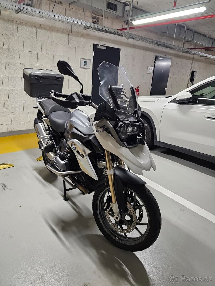 BMW R 1200 GS ve výborném stavu