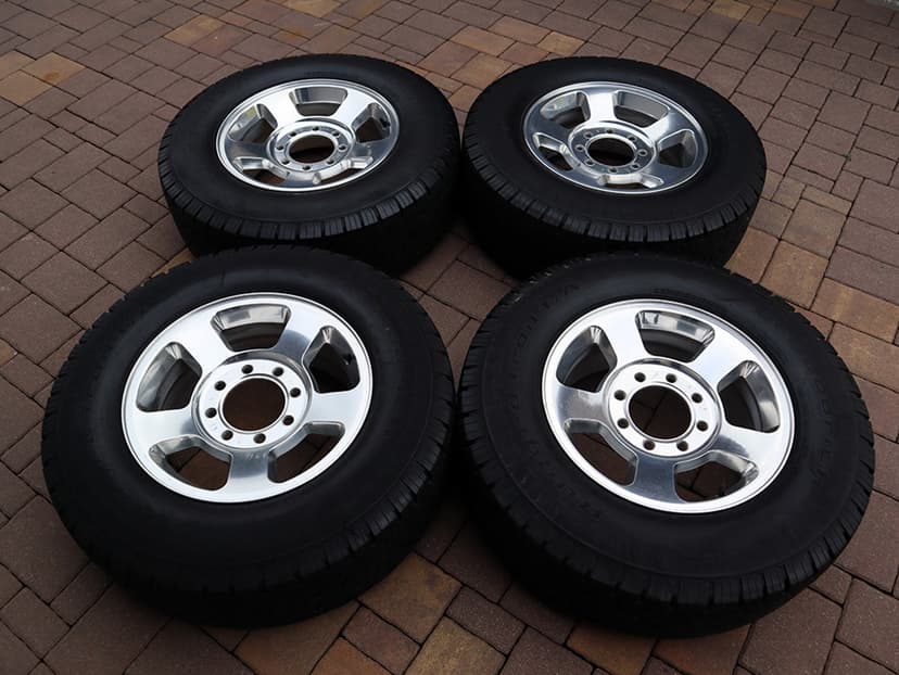 17" 8x165 ALU SADA DODGE RAM 2500 3500 - LEŠTĚNÉ