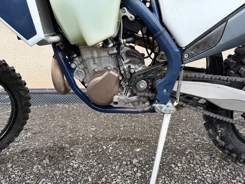 Husqvarna FE 450 (2020) – zánovní stav, pouze 663 km