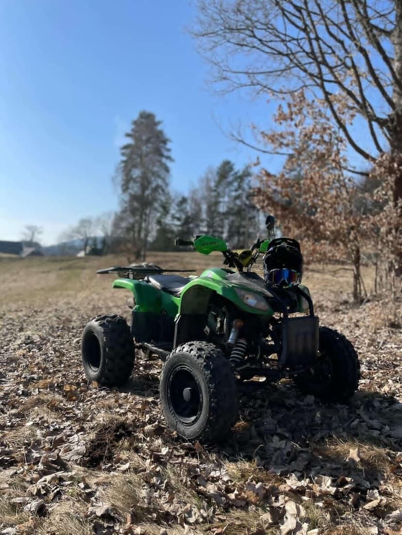 LYDA 250 na papírech