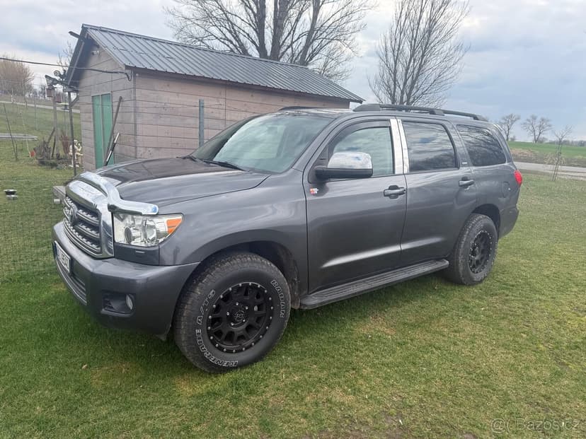 Toyota Sequoia
