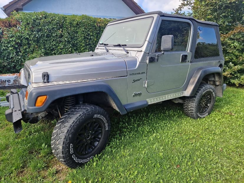 Jeep Wrangler TJ 2.5 Sport 4x4 - tažné - evropská verze -