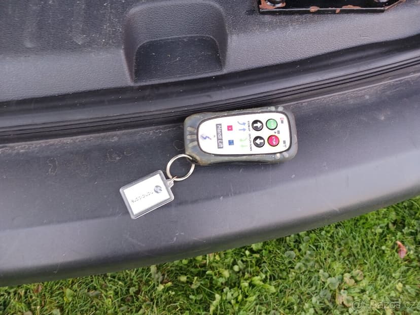 Vestavba pro invalidu MPV např. Volkswagen Caddy