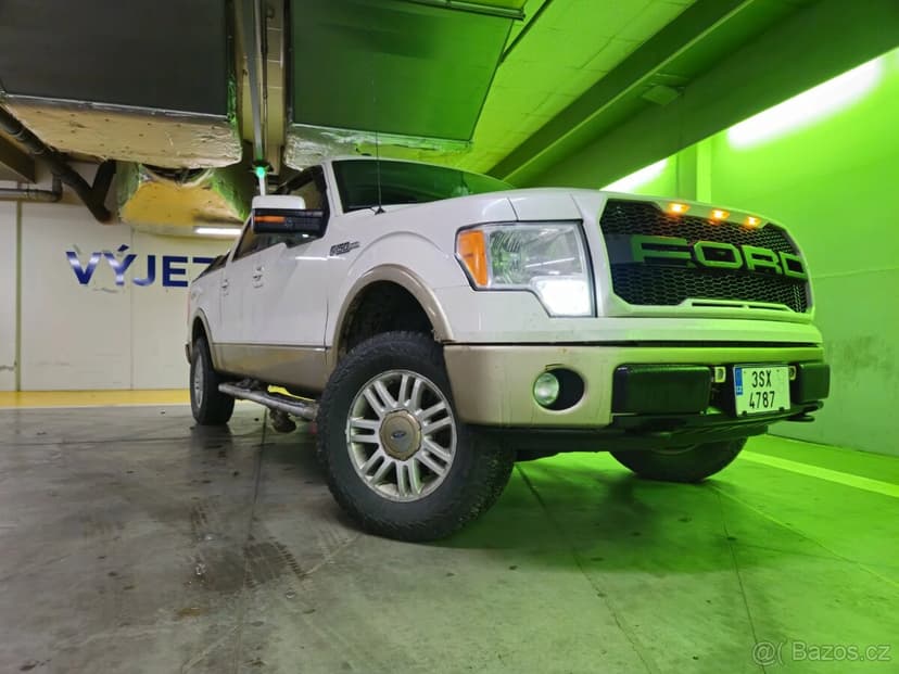 Ford F-150 Lariat
