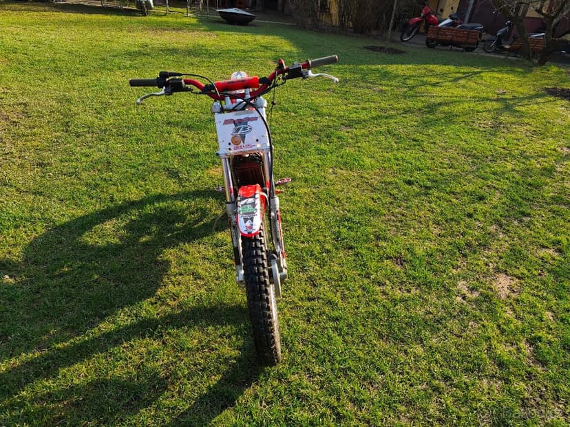 Trial Šlapačka Beta 80