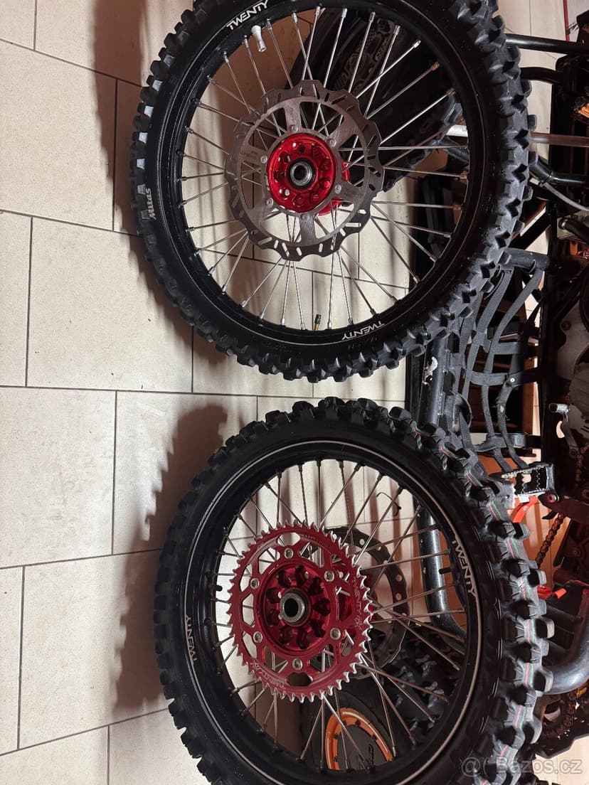 Kompletní kola Fantic xxf Yamaha yz