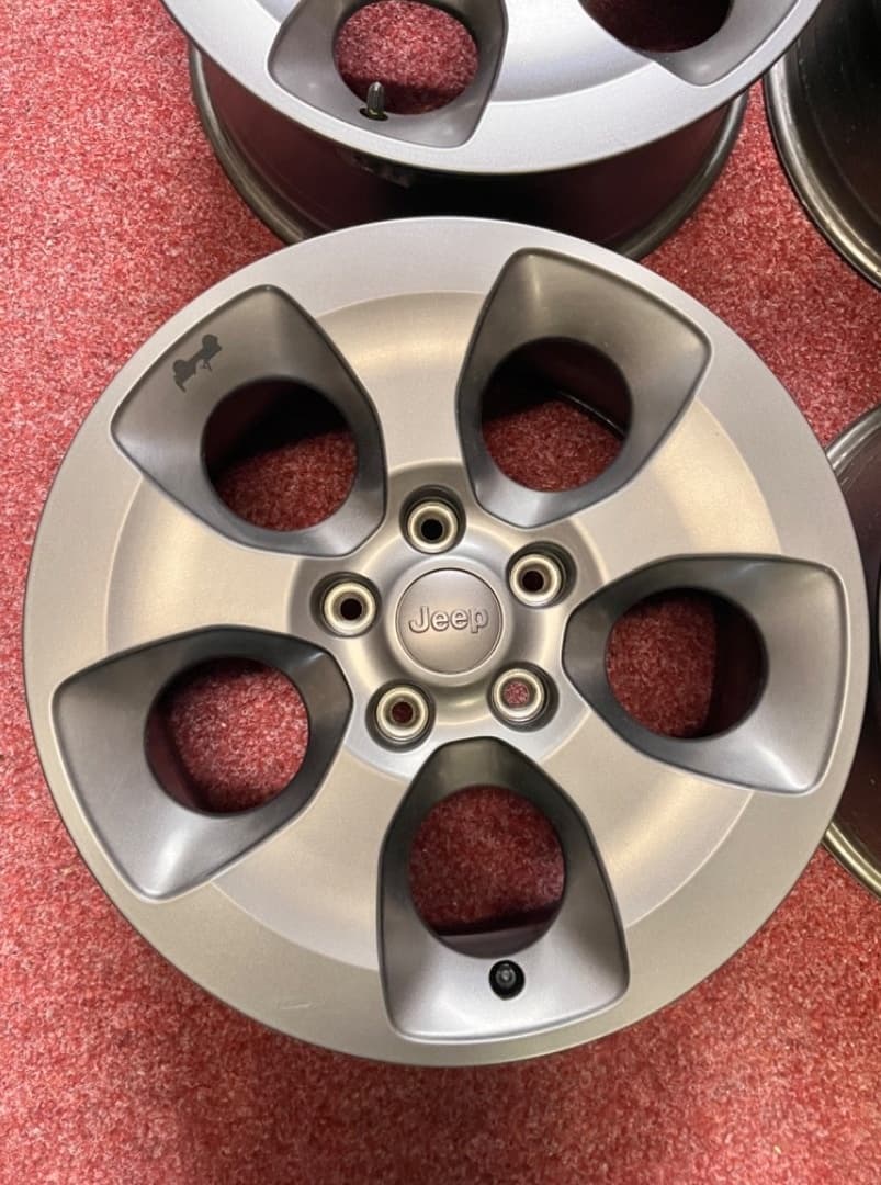 5x127 R18 originál alu Jeep - ET 44.45 - TOP STAV