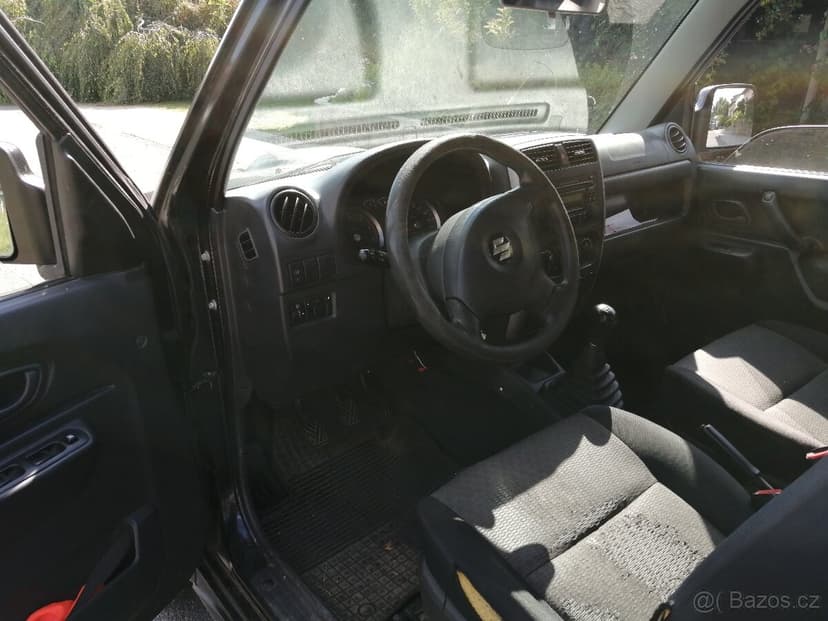 SUZUKI JIMNY 4X4 ,1,5 NAFTA, ROK 2007