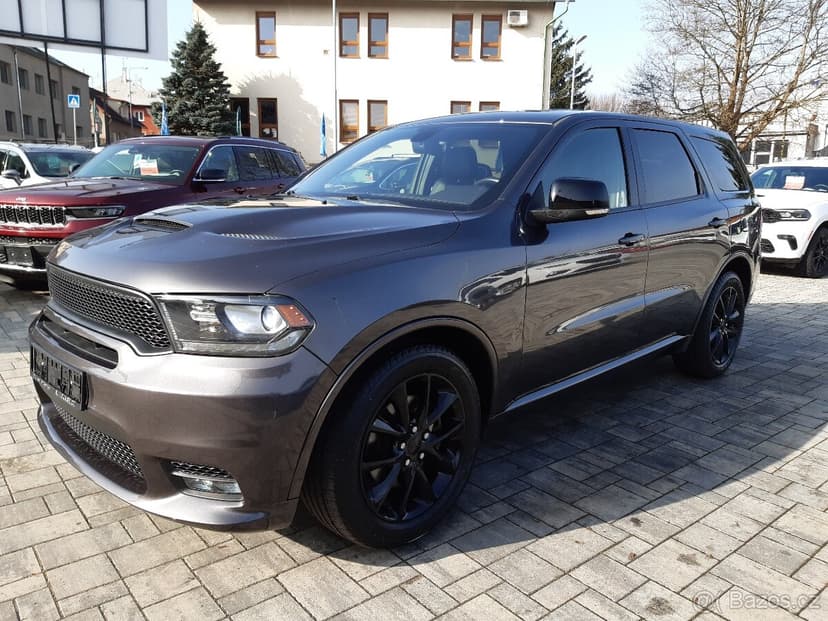 Dodge Durango 5.7L V8 HEMI R/T 4x4, 6míst, tažné, Top výbava