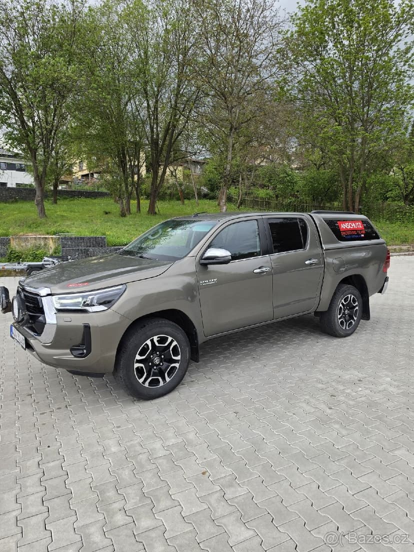 Prodam Toyota Hilux 2.8