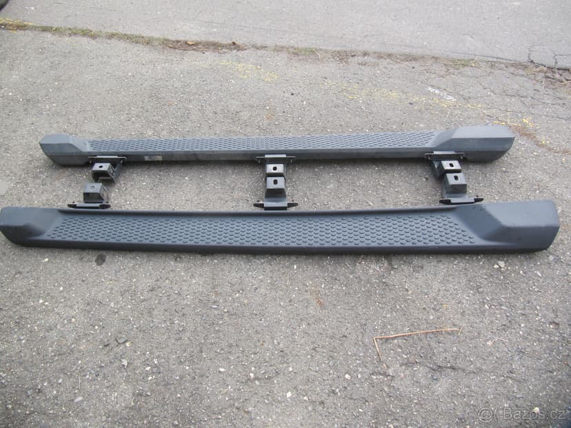 Jeep Wrangler nášlapy