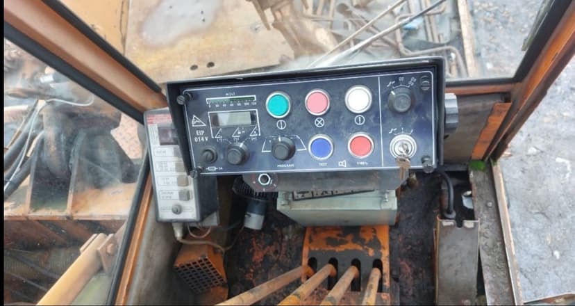 Tatra AV 14 - jeřáb