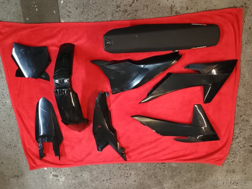 Prodám plasty na KTM