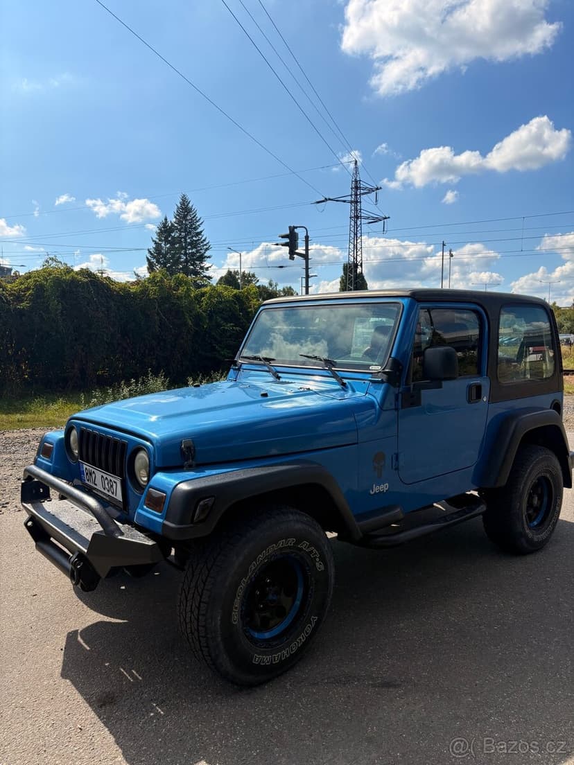 Jeep Wrangler 4.0 L6 automat