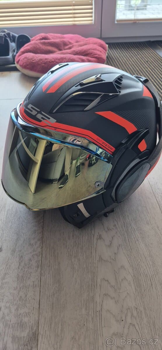 Helma LS2 a kanister na 4kolku