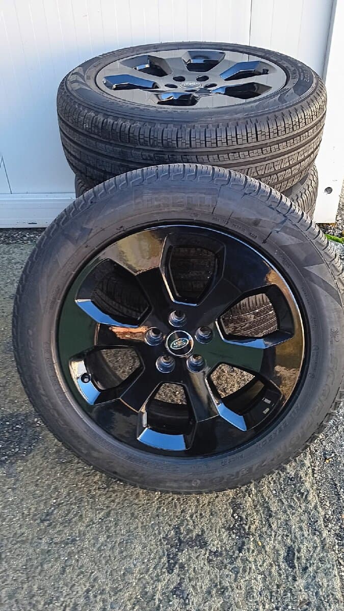 Land Rover Defender R20