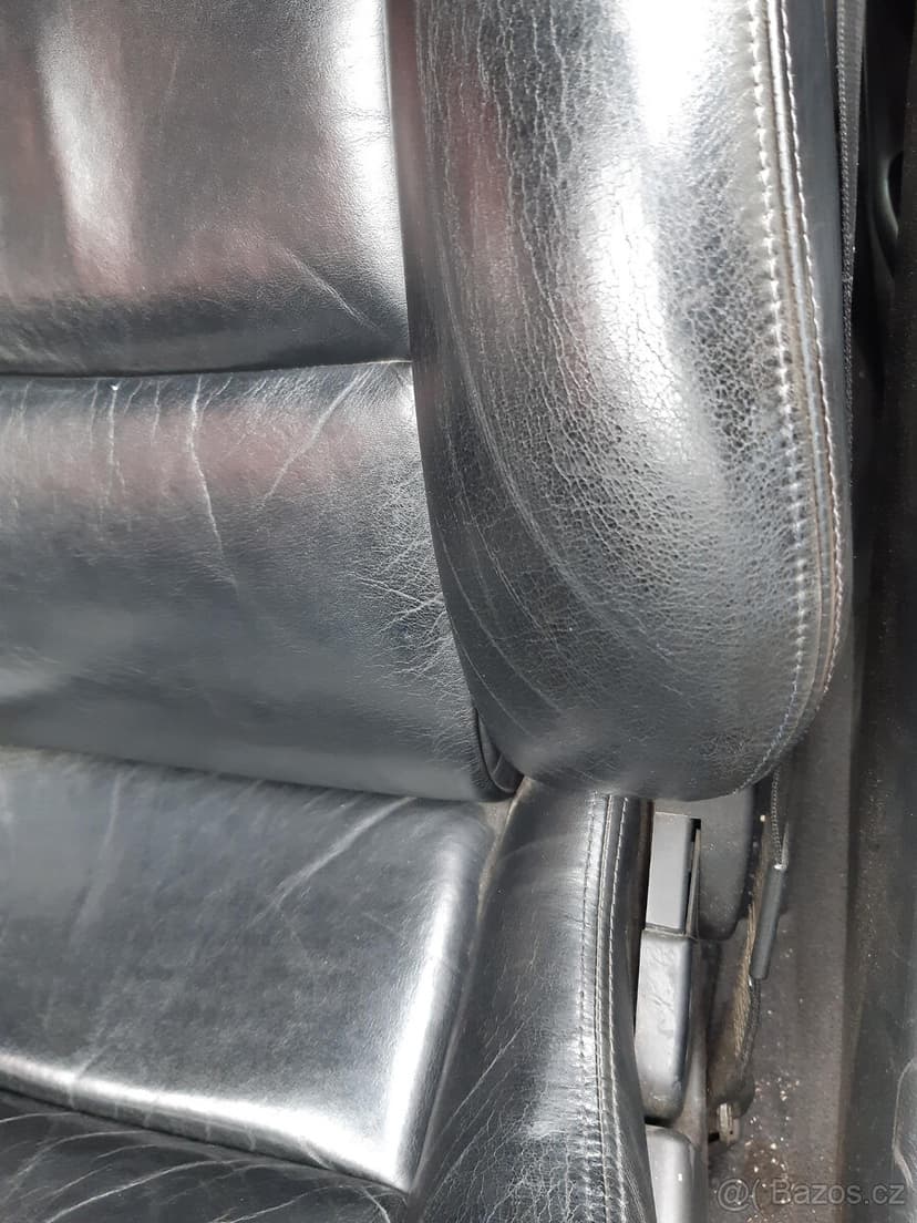 AUDI A8, S8 D2 - sedačky RECARO