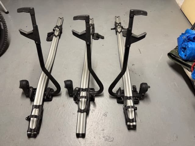 Thule – střešní nosič na kola – 3 ks