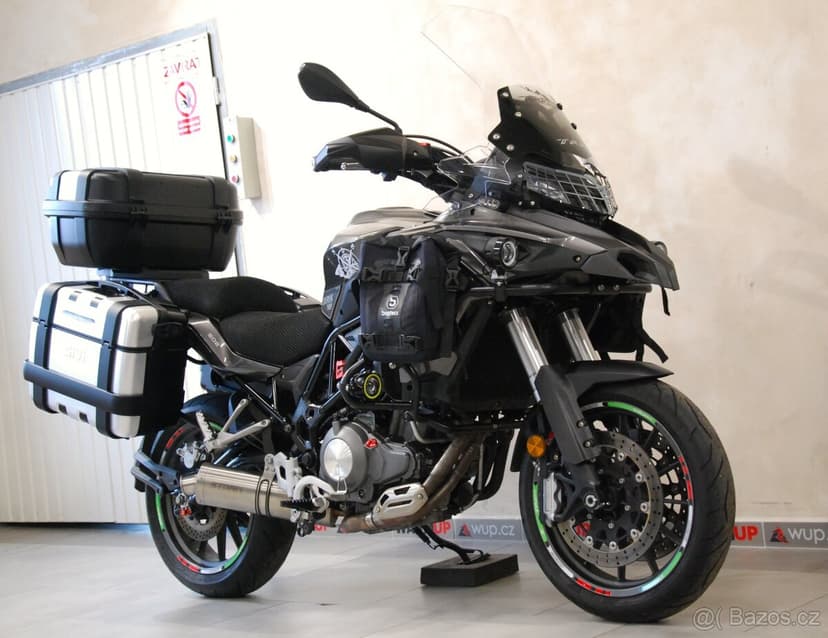 Benelli TRK 502 X - VÝPRODEJ, bohatá výbava,ŘP- A2,původ ČR