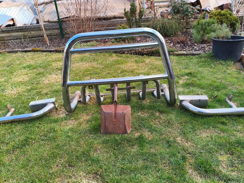 Nissan Patrol Y61 ochraný rám