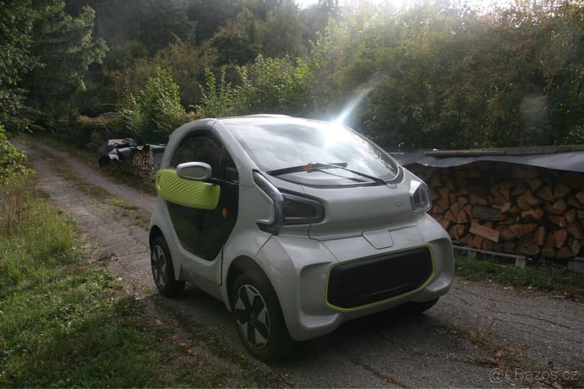 Elektrická motorka od 16 let