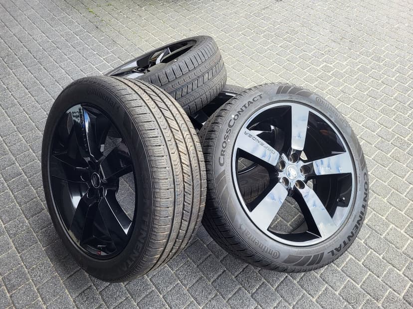 Originální alu kola R22 na Land Rover Defender L663