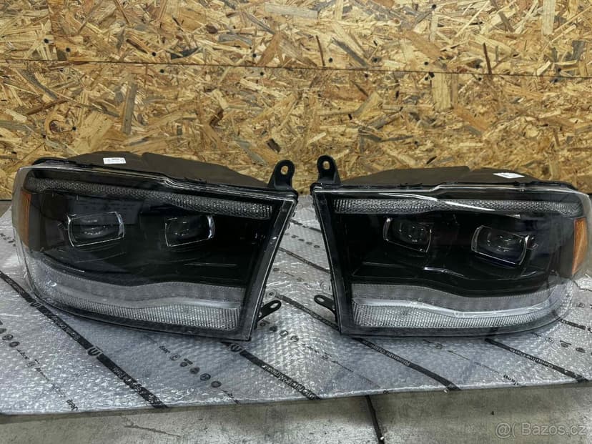 Dodge RAM 2014-2019 Přední FULL led světla