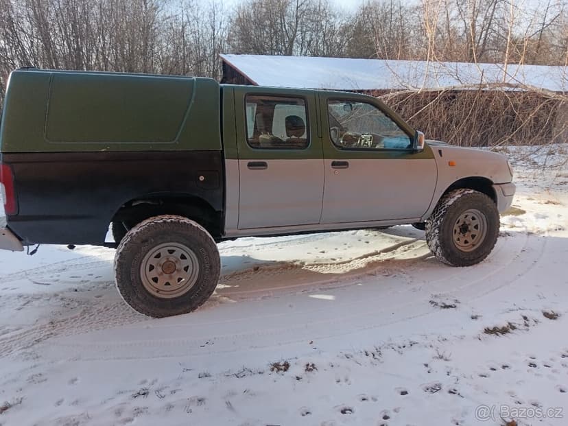 Nissan Navara d22 2.5 TD 76 kW
