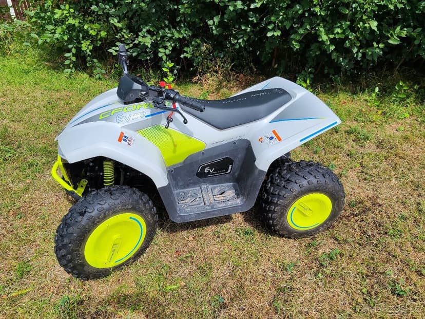 Elektrická čtyřkolka- od 10let