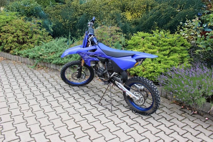 YAMAHA YZ 85,r.v.2022,93mth,ráfky 19/16",závodně nejetá
