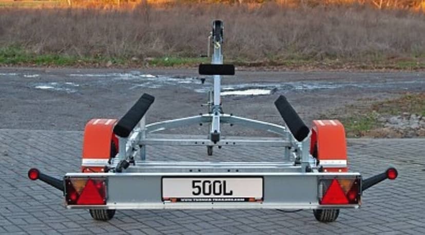 Přívěs Thomas BT-500L B 500kg pro loď do 4,3m