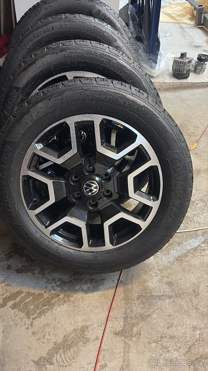 Alu kola Vw Amarok Good Year 255/55/20 Nová Sada