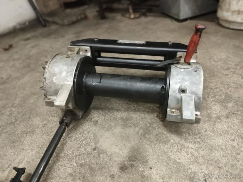 Mechanický naviják Land Rover vč. PTO