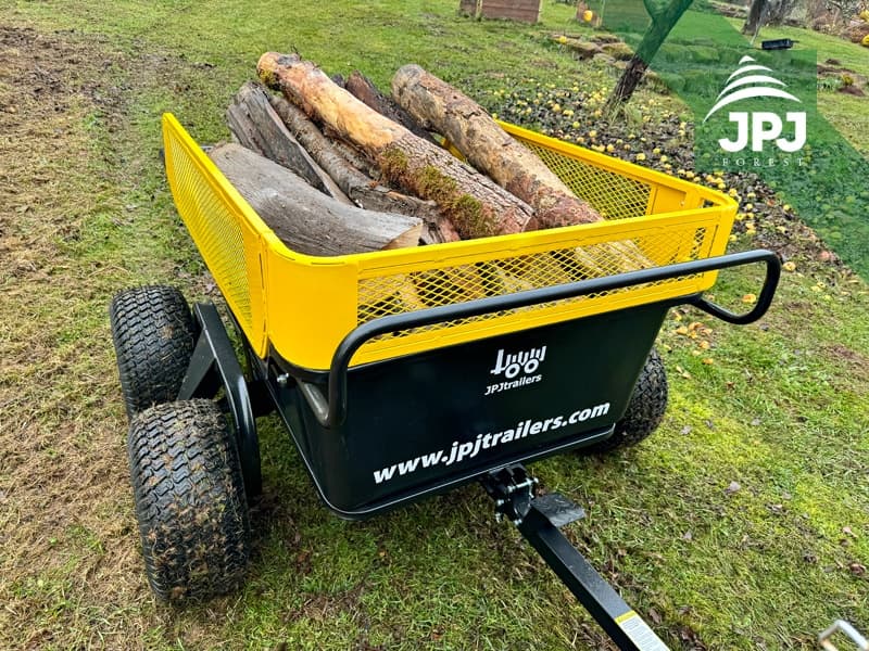 Dvounápravový přívěs za čtyřkolku