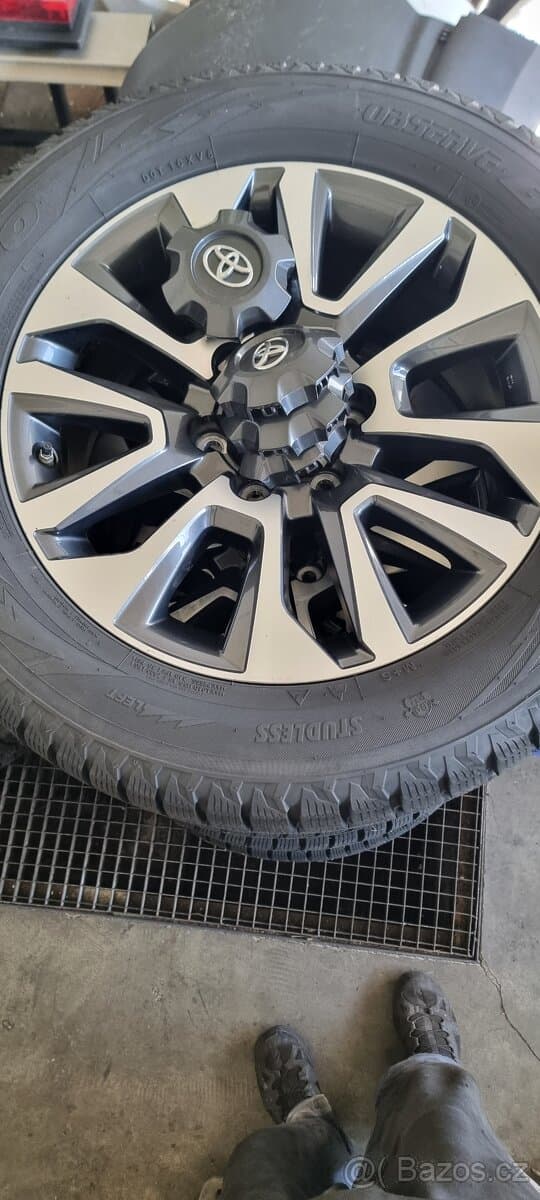 kompletní originální alu kola 19" TOYOTA LAND CRUISER , HIL