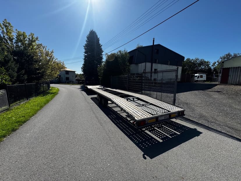 Odtahova souprava iveco daily 3.0 vlek dvojplato 8,5 m