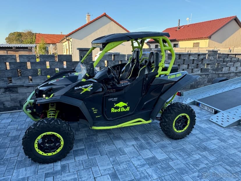 Can am Maverick 1000R Turbo