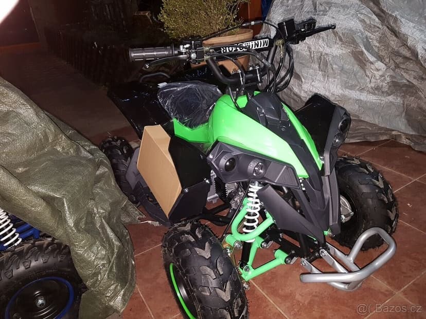 Dětská čtyřtaktní čtyřkolka ATV Renegad